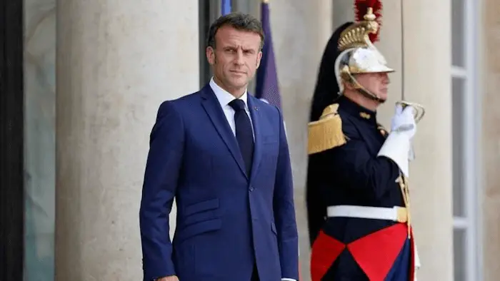 macron demission